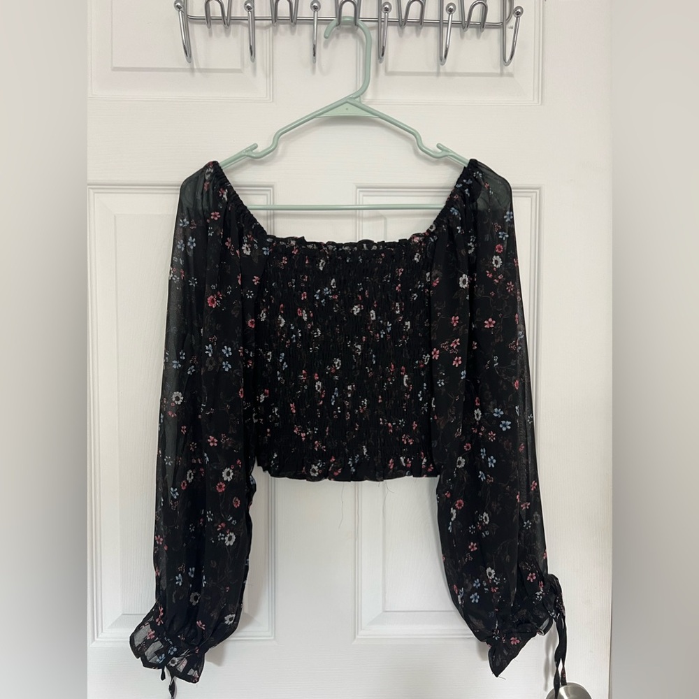 NWT OLIVACEOUS Floral Crop Top